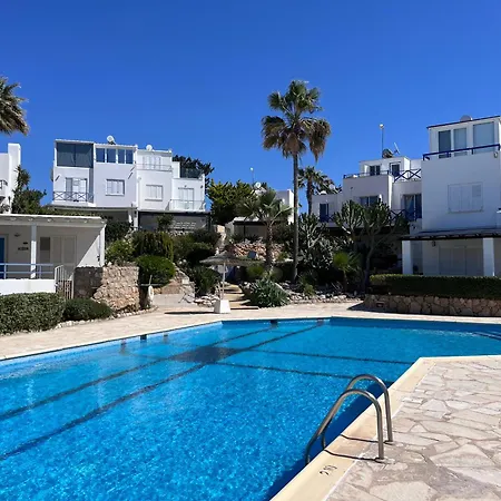 Sunset Deluxe Villa And Studios Paphos Exterior photo